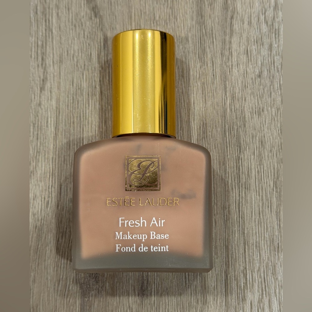 Estée Lauder Fresh Air Makeup Base - Newport Beige 90% Full